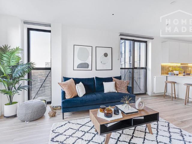 Flat for rent in Croydon, Broad Green