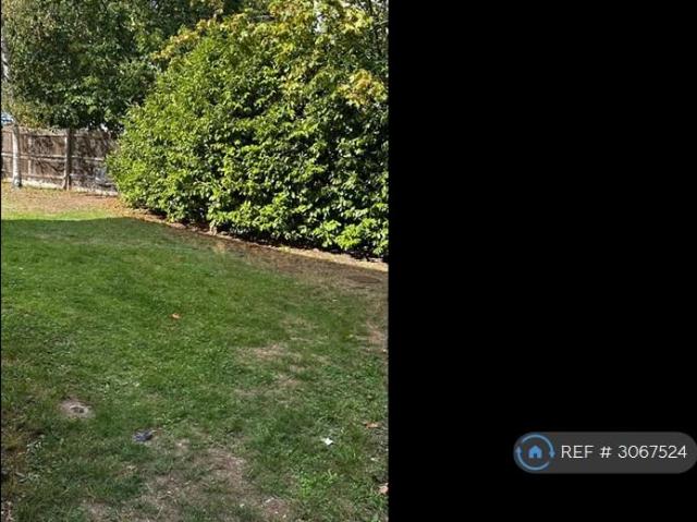 Flat for rent in London Borough of Havering, Greater London