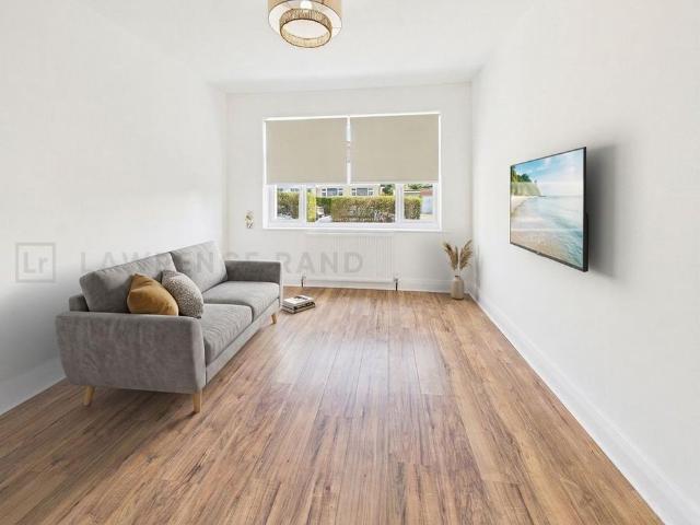 Apartment for rent in London Borough of Ealing, Greenford