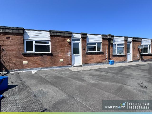 Apartment for rent in Falcon Lodge, Wales