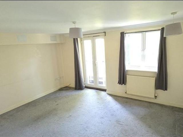 Apartment for rent in Swanscombe and Greenhithe, Monks Orchard