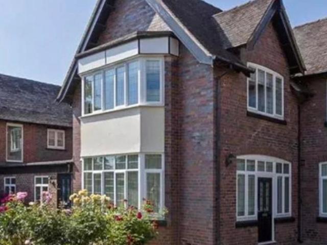 Flat for rent in Baswich, Staffordshire