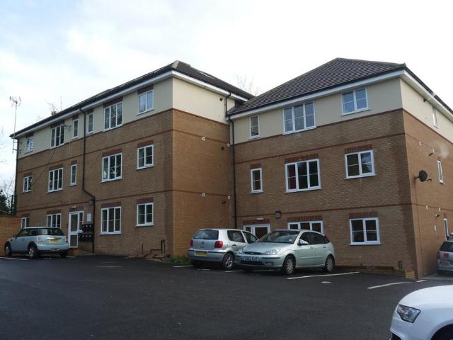 Flat for rent in Purfleet, Essex