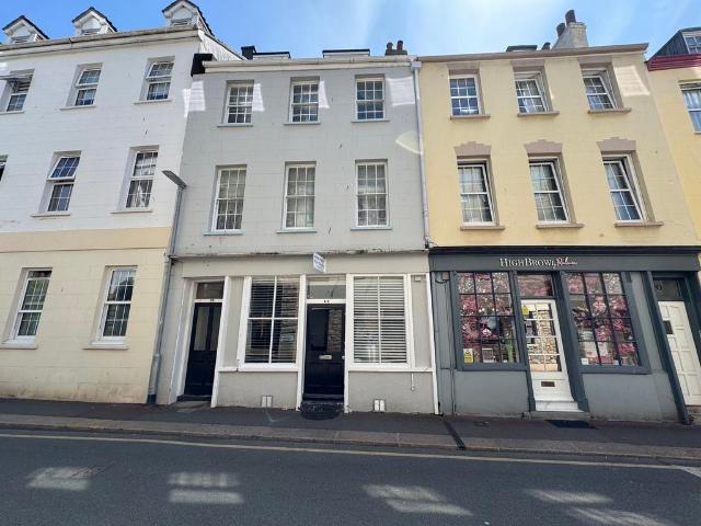 Flat for rent in St Helier