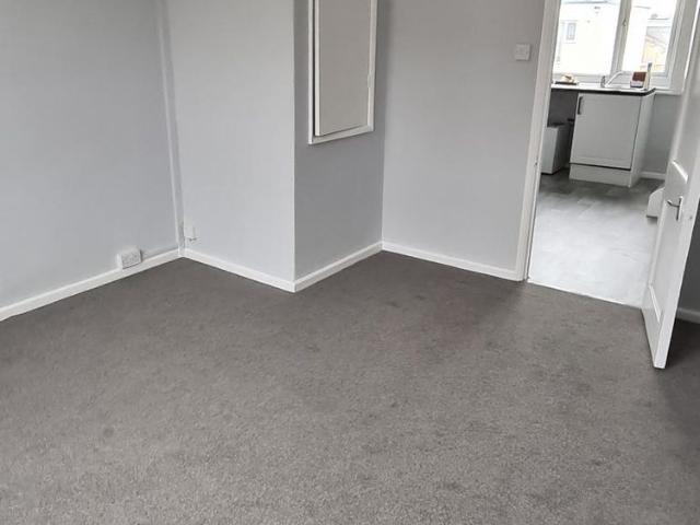 Apartment for rent in Central, Heathlands