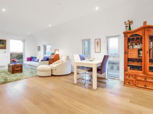 Apartment for rent in Greater London