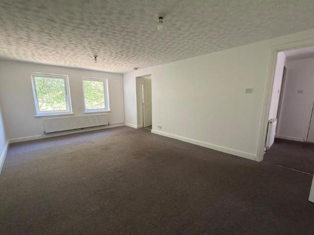 Apartment for rent in Goldthorn Hill, West Midlands