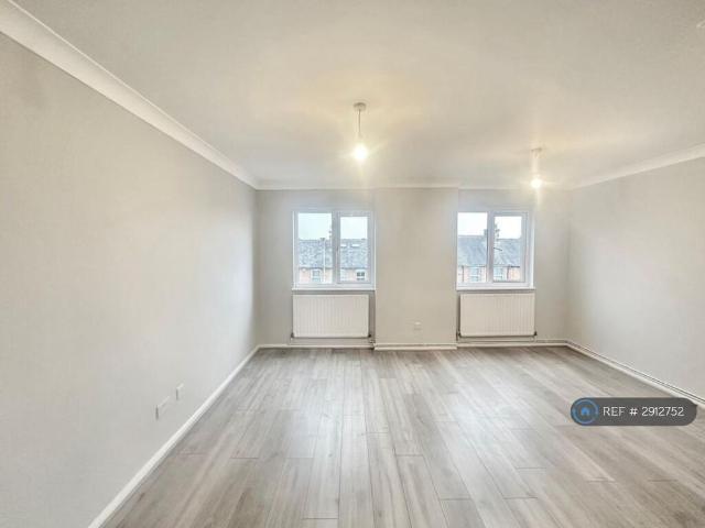 Apartment for rent in St Albans, Five Acres