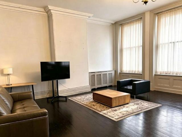 Apartment for rent in Aldgate, Lyons
