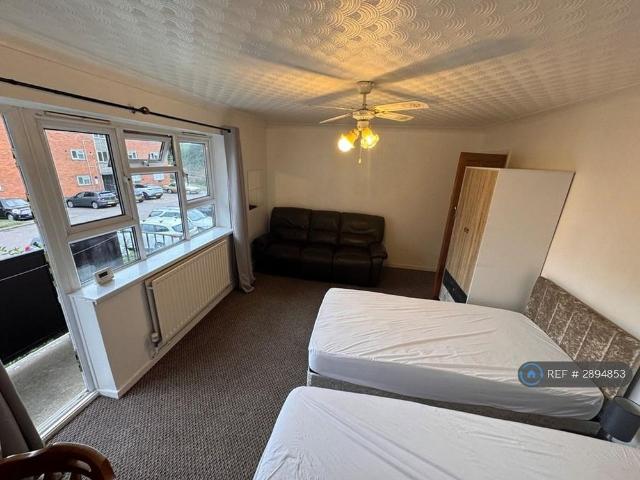 Apartment for rent in Elmfield, Leicestershire