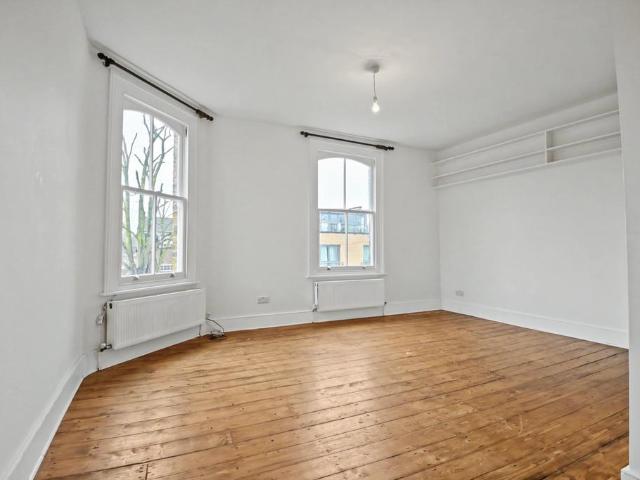Flat for rent in Kentish Town, Isle Of Man