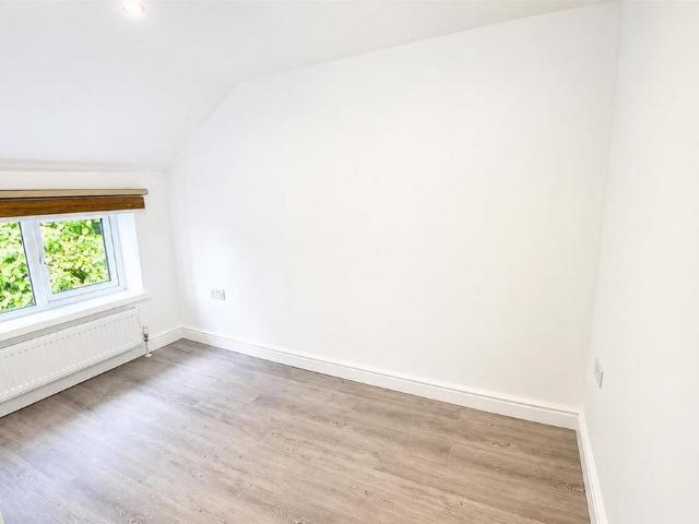 Apartment for rent in The Image, Pouchen End