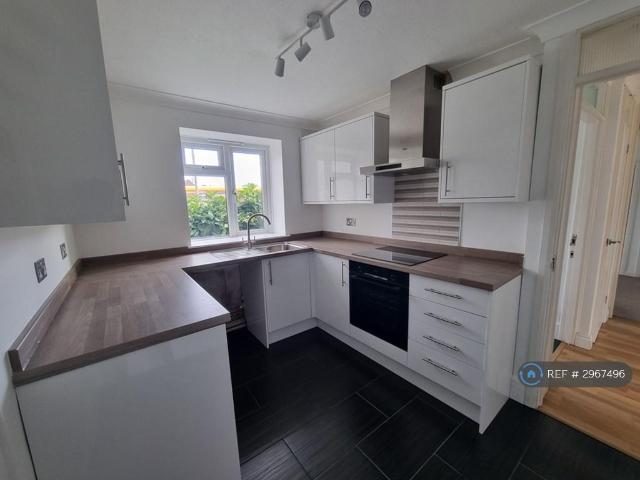 Flat for rent in Daws Hill, Cressex