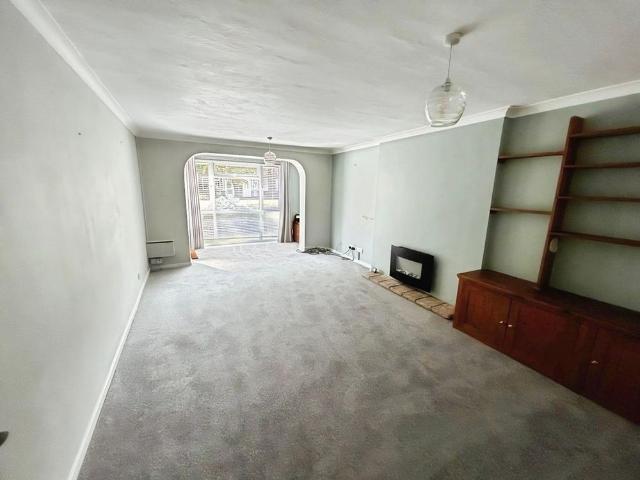 Apartment for rent in Godinton Park, Bridgefield