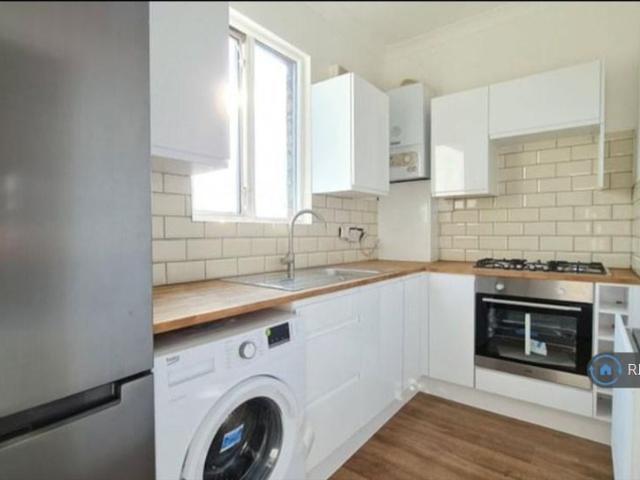 Apartment for rent in Stroud Green, Greater London