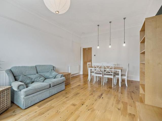 Apartment for rent in North Woodside, Scotland