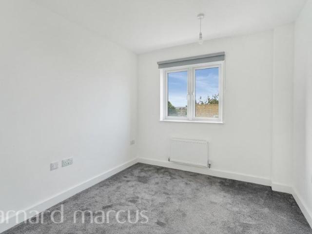 Apartment for rent in London Borough of Ealing, Hanwell