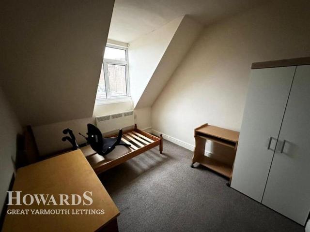 Apartment for rent in Southtown, Stokesby