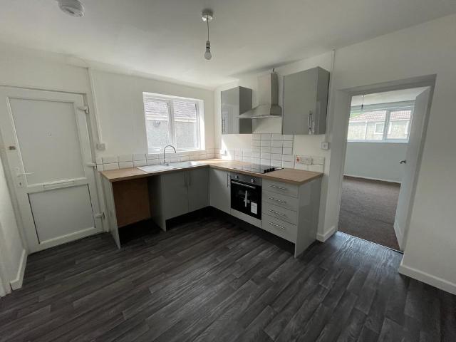 Flat for rent in Tir-y-dail, Ammanford
