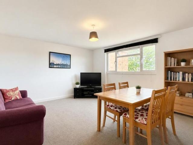 Apartment for rent in Easthampstead, Bracknell