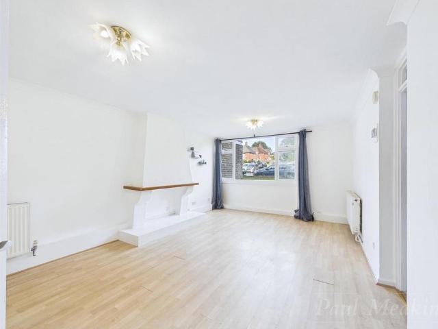 Apartment for rent in Selsdon, Greater London