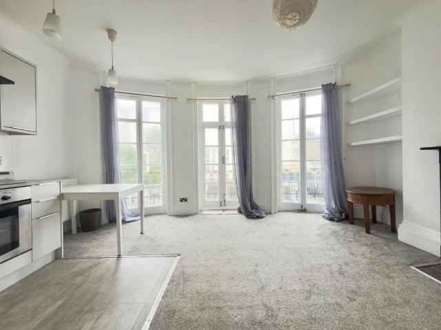 Apartment for rent in Brunswick, Brighton