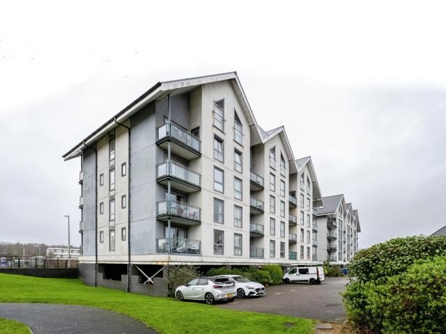Apartment for rent in Nangreaves, Wales