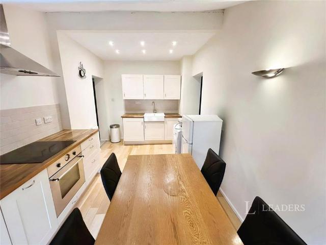 Apartment for rent in Ladyes Hills, Green Close