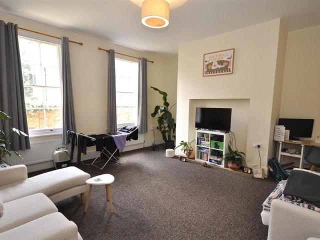Apartment for rent in Milverton, Green Close