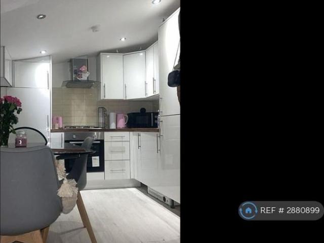 Apartment for rent in Frinton and Walton, Dale Hill