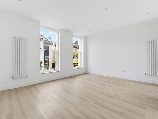 Apartment for rent in Greater London