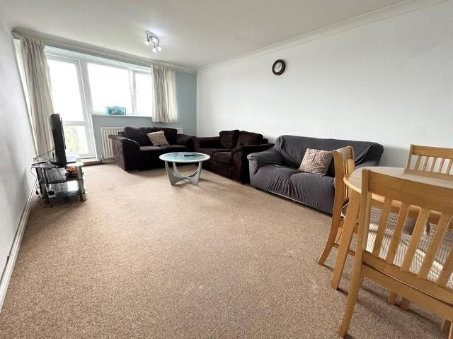 Apartment for rent in Pokesdown, Bournemouth