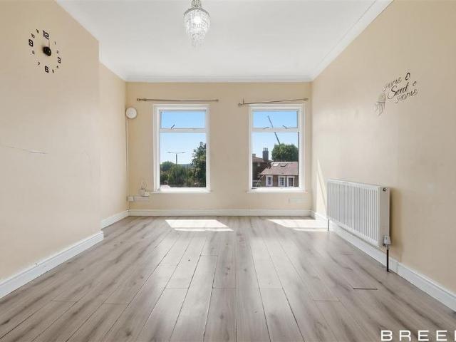 Apartment for rent in Well Hall, Greater London