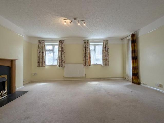 Apartment for rent in Clarendon, Ash
