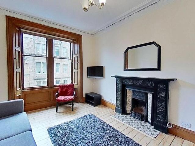 Apartment for rent in Canongate, Old Town