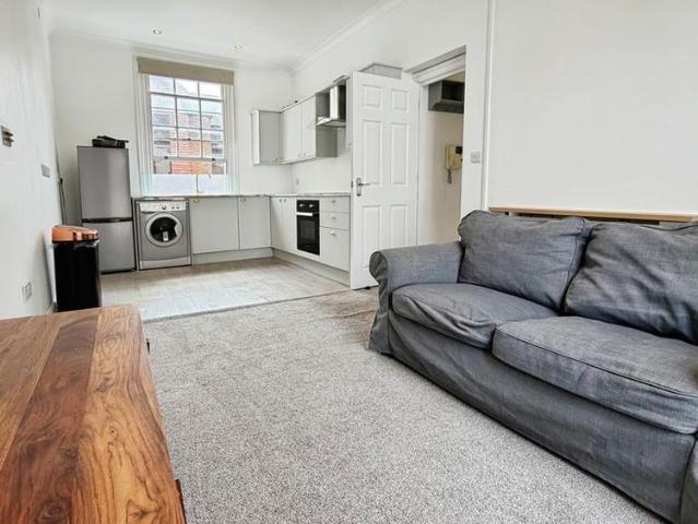 Apartment for rent in Enborne, West Berkshire