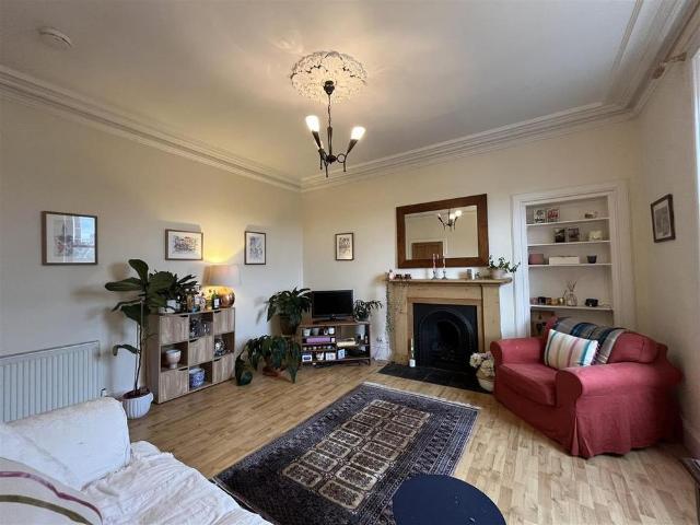 Apartment for rent in Bridgend, Moneydie