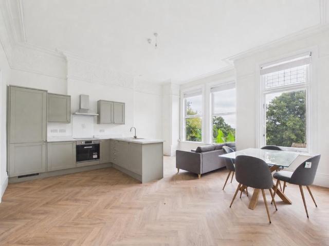 Apartment for rent in The Park, City of Nottingham