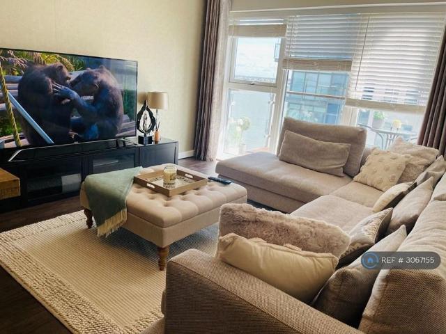 Apartment for rent in Greenhithe, Dartford