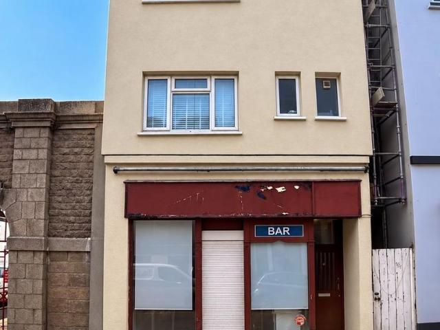 Flat for rent in St Helier, Greater London