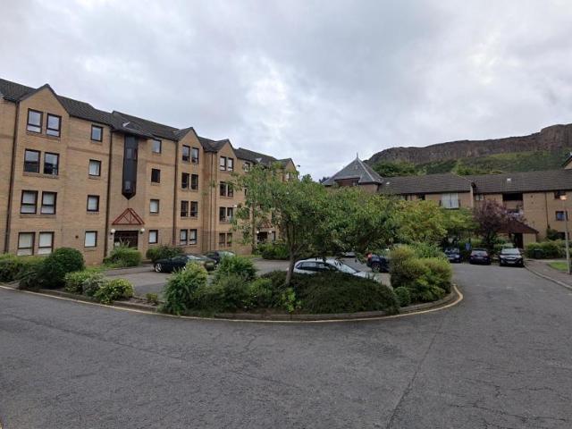 Flat for rent in Southside, Scotland