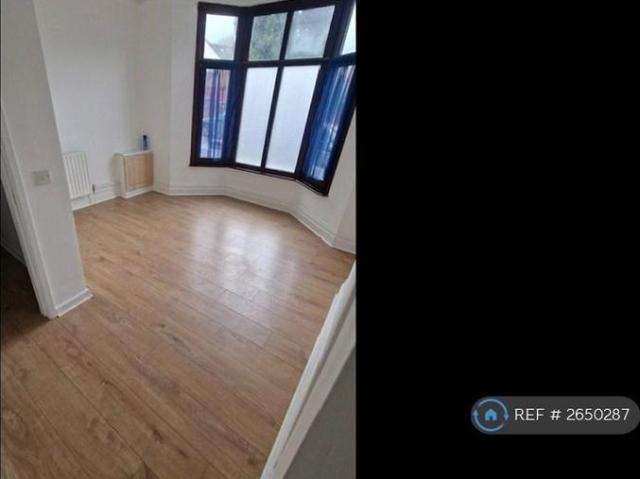 Apartment for rent in Goldthorn Hill, West Midlands