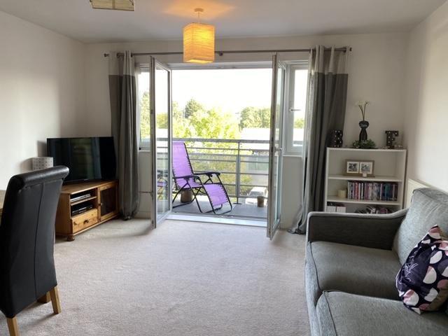 Apartment for rent in Hale End, Greater London