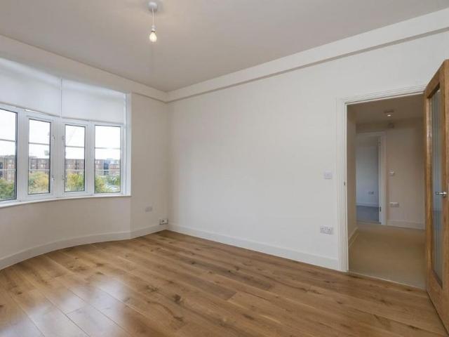 Apartment for rent in St. John's Wood, Greater London