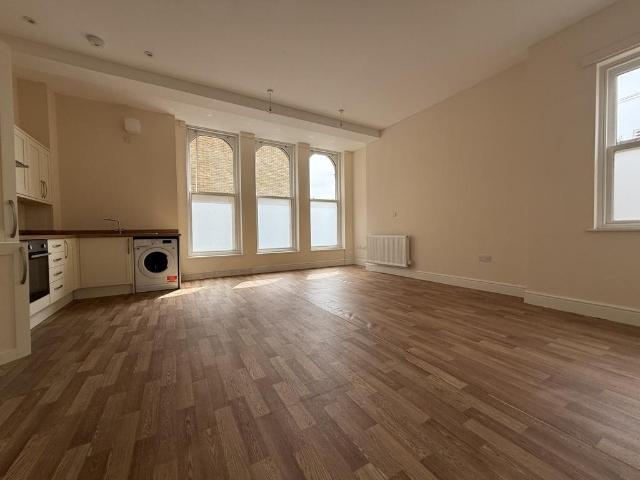 Flat for rent in Midway, Kent