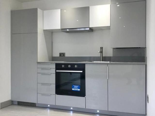 Apartment for rent in Ivy Chimneys, Epping Forest
