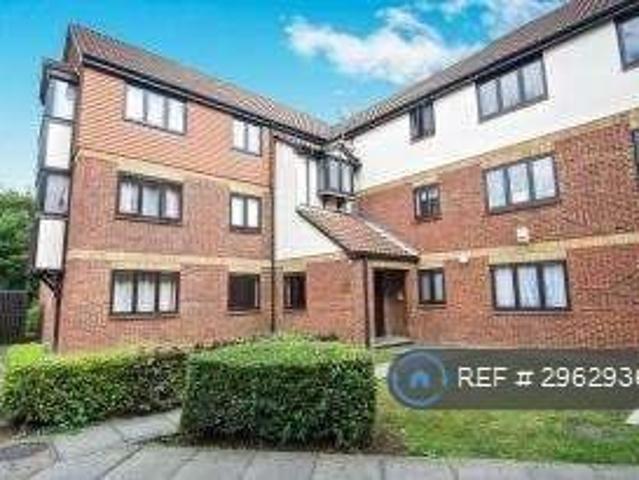 Flat for rent in Colindale, Greater London