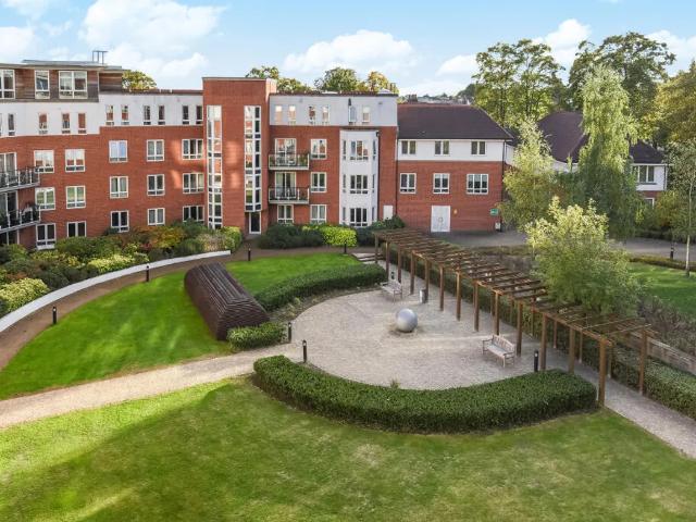 Apartment for rent in South Woodford, Greater London