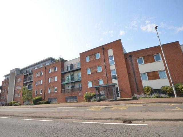 Flat for rent in Bletchley and Fenny Stratford, Bletchley