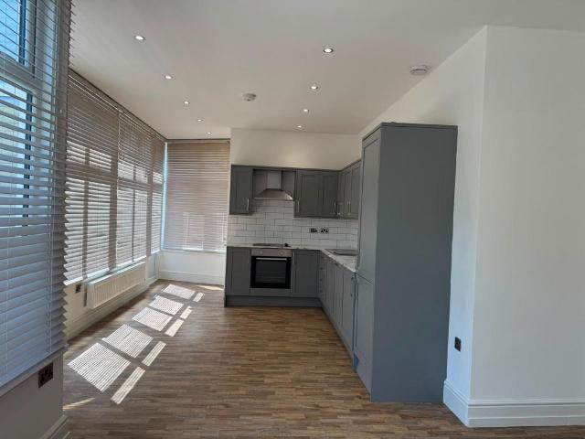 Flat for rent in Brook Street, Bourne Vale